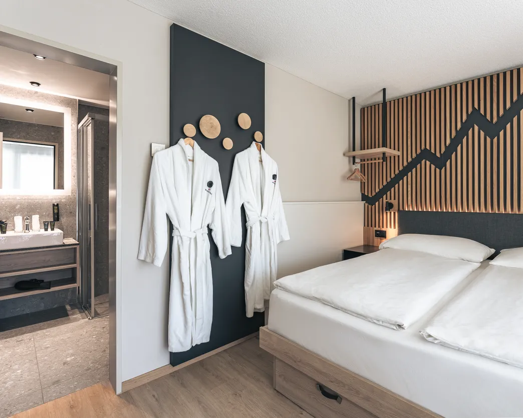 Doppelzimmer Design mit Terrasse Schlafzimmer 02 Swiss Holiday Park
