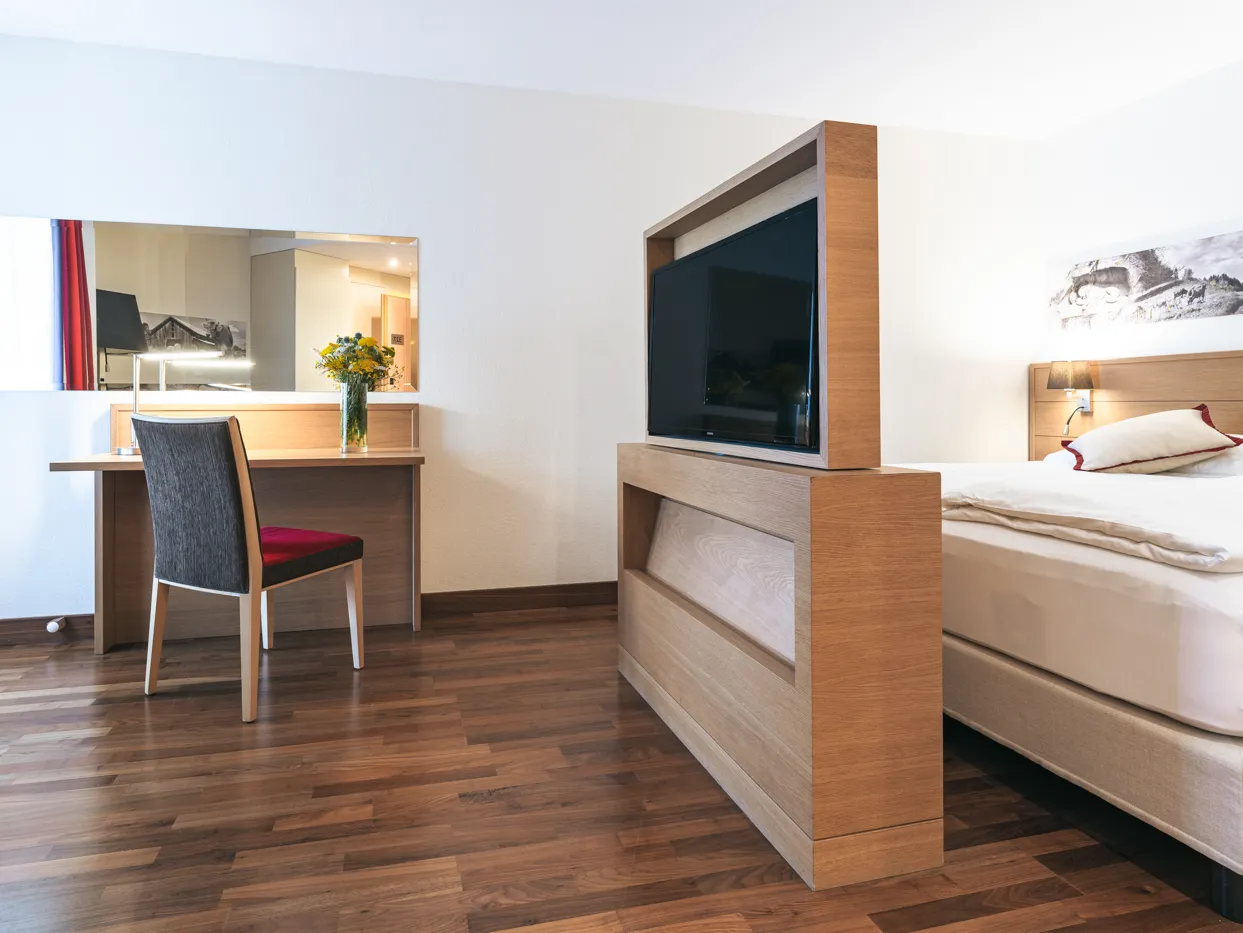 Doppelzimmer Standard ohne Balkon Schlafzimmer Swiss Holiday Park